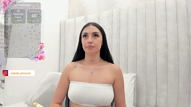 isabellajons online show from May 5, 2026, 8:56 pm