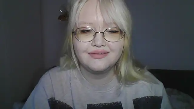 Snapshot of Elayne_Sweet chatting on May 9, 2026, 6:06 am Elayne Sweet online show from May 9, 2026, 6:06 am