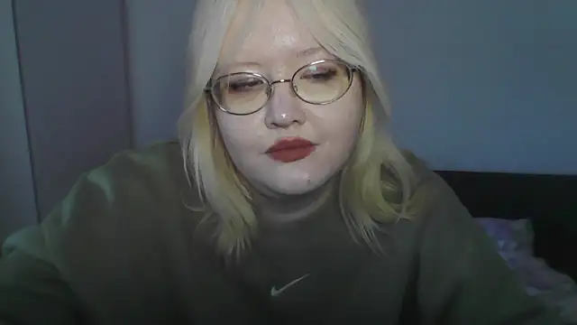Snapshot of Elayne_Sweet chatting on May 15, 2026, 10:46 am Elayne Sweet online show from May 15, 2026, 10:46 am