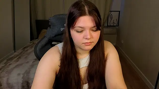 Snapshot of Evelyne_Loo chatting on April 13, 2026, 1:20 am Evelyne Loo online show from April 13, 2026, 1:20 am