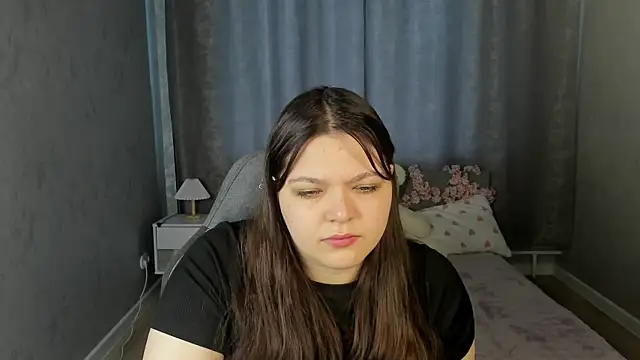Snapshot of Evelyne_Loo chatting on May 20, 2026, 12:40 am Evelyne Loo online show from May 20, 2026, 12:40 am