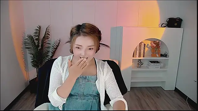 Snapshot of wanqing-5288 chatting on April 3, 2026, 9:05 am wanqing-5288 online show from April 3, 2026, 9:05 am