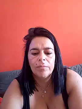 Snapshot of lucianamorocha chatting on May 11, 2026, 4:04 pm lucianamorocha online show from May 11, 2026, 4:04 pm