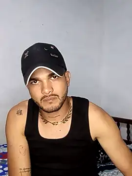Snapshot of Nicolas_Moncadas chatting on May 6, 2026, 3:32 am Nicolas Moncadas online show from May 6, 2026, 3:32 am