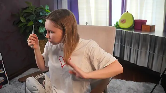 Snapshot of MathaConnie chatting on April 8, 2026, 11:22 am MathaConnie online show from April 8, 2026, 11:22 am