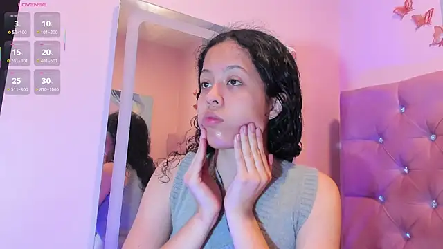 Snapshot of Kaira_luxury chatting on June 25, 2026, 3:15 am Kaira luxury online show from June 25, 2026, 3:15 am