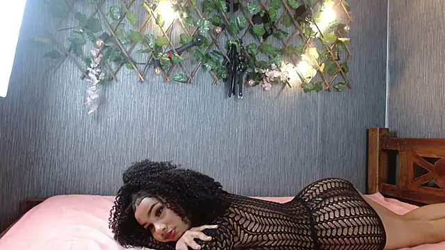 Snapshot of skinny_hot_girls_hard chatting on April 22, 2026, 1:23 am skinny hot girls hard online show from April 22, 2026, 1:23 am