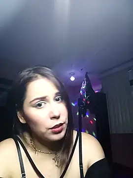 Snapshot of Aurora-Luz chatting on April 22, 2026, 1:45 am Aurora-Luz online show from April 22, 2026, 1:45 am