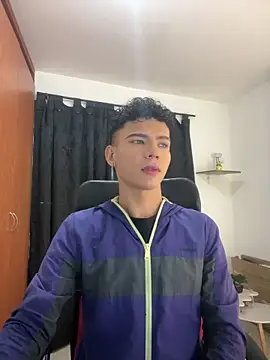 sebascuterouss online show from May 22, 2026, 12:03 pm