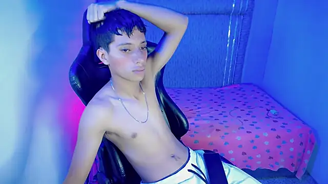 Snapshot of Yei_lee_ chatting on April 13, 2026, 3:43 am Yei lee online show from April 13, 2026, 3:43 am