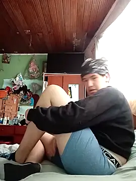 Snapshot of Dave1546 chatting on April 1, 2026, 5:54 pm Dave1546 online show from April 1, 2026, 5:54 pm