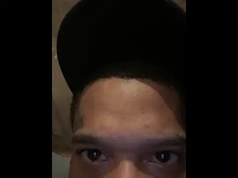 Snapshot of JRNBLU44 chatting on April 5, 2026, 9:27 am JRNBLU44 online show from April 5, 2026, 9:27 am