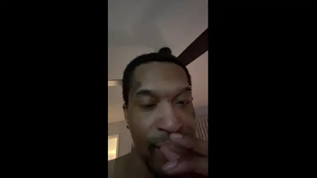 JRNBLU44 online show from May 4, 2026, 5:22 am