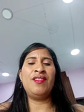 Snapshot of SofiaMendez1_ chatting on April 17, 2026, 3:48 pm SofiaMendez1 online show from April 17, 2026, 3:48 pm