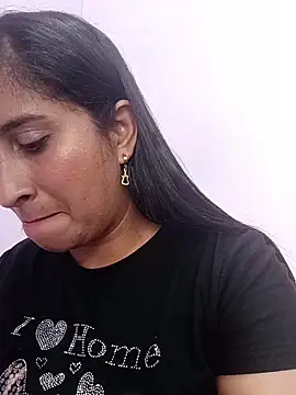 Snapshot of SofiaMendez1_ chatting on May 11, 2026, 4:04 pm SofiaMendez1 online show from May 11, 2026, 4:04 pm