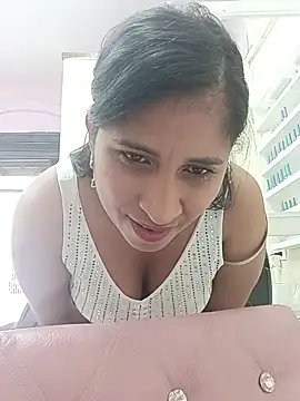 SofiaMendez1  online show from June 25, 2026, 5:40 pm