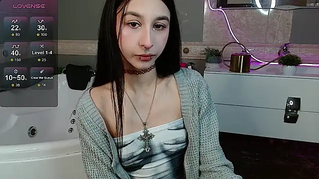 MelissaSparrow online show from May 18, 2026, 1:06 am