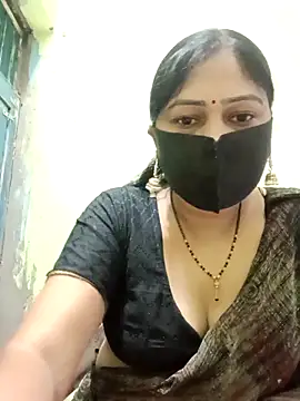 Snapshot of Pinki-girl chatting on May 17, 2026, 4:12 am Pinki-girl online show from May 17, 2026, 4:12 am