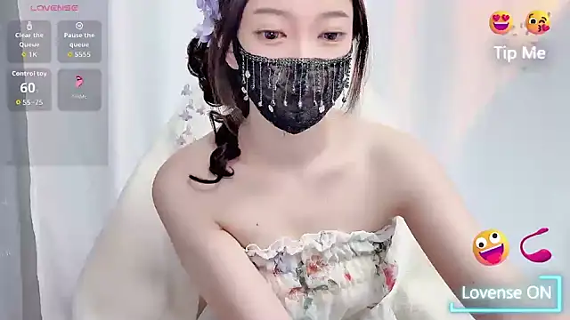 Snapshot of luckyuyu66 chatting on April 3, 2026, 12:33 pm luckyuyu66 online show from April 3, 2026, 12:33 pm