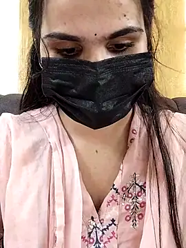 Snapshot of Shakshana-queen chatting on April 25, 2026, 9:12 am Shakshana-queen online show from April 25, 2026, 9:12 am