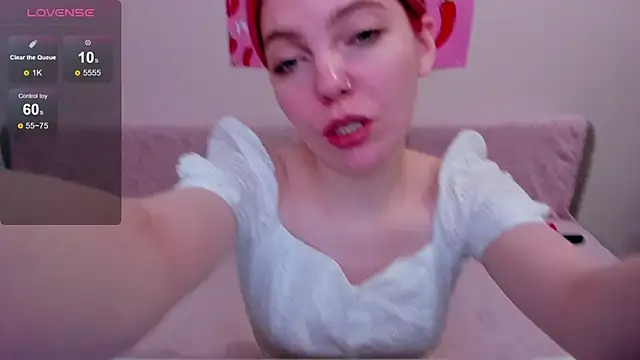 Snapshot of Marie_Reyess chatting on May 25, 2026, 3:17 am Marie Reyess online show from May 25, 2026, 3:17 am