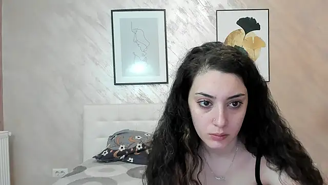 Snapshot of AnalSuzieBell chatting on April 9, 2026, 5:41 pm AnalSuzieBell online show from April 9, 2026, 5:41 pm