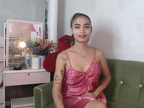Snapshot of Martha4you chatting on April 28, 2026, 7:18 pm Martha4you online show from April 28, 2026, 7:18 pm