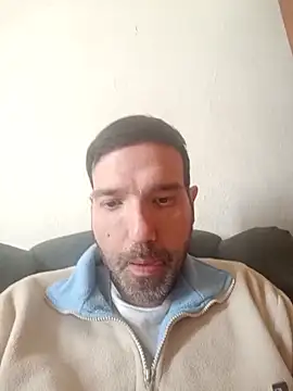 Snapshot of olivaissul chatting on April 13, 2026, 1:37 pm olivaissul online show from April 13, 2026, 1:37 pm