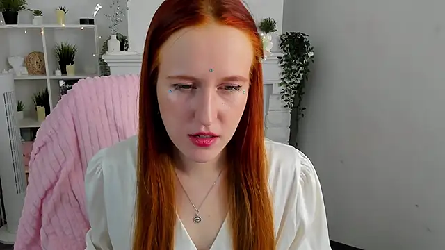 Snapshot of EvaBellea chatting on April 7, 2026, 2:52 pm EvaBellea online show from April 7, 2026, 2:52 pm