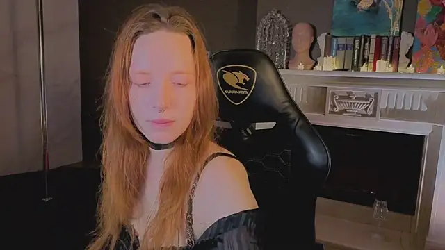 Snapshot of slayyyyn chatting on April 8, 2026, 12:28 pm slayyyyn online show from April 8, 2026, 12:28 pm