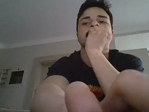 Snapshot of Hayat2Bilet chatting on April 13, 2026, 4:11 pm Hayat2Bilet online show from April 13, 2026, 4:11 pm