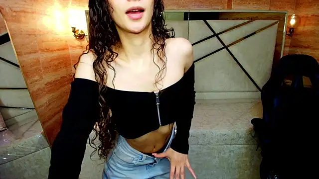 Snapshot of abby__r chatting on April 14, 2026, 12:43 pm abby r online show from April 14, 2026, 12:43 pm