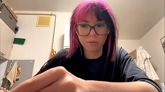 WifeAileen online show from May 25, 2026, 6:17 pm