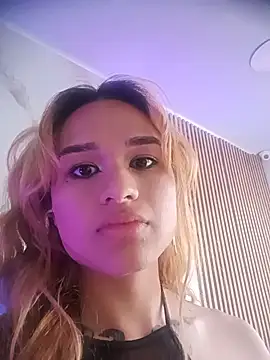 Snapshot of Lilit_doll chatting on June 22, 2026, 12:02 pm Lilit doll online show from June 22, 2026, 12:02 pm