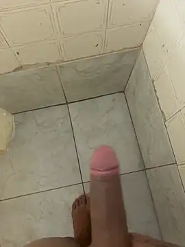 Gustavo12   online show from April 5, 2026, 9:54 pm