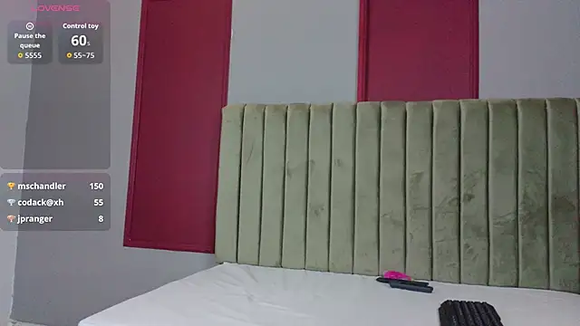 lolafire cr online show from April 4, 2026, 7:42 pm