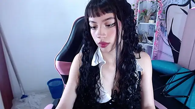 Snapshot of adulce_pinkcm chatting on May 17, 2026, 2:28 pm adulce pinkcm online show from May 17, 2026, 2:28 pm