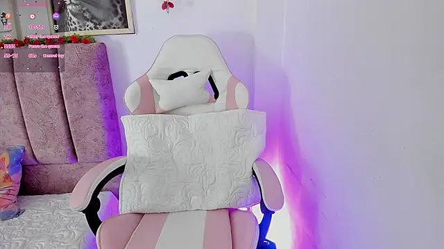 alisson boobs   online show from June 27, 2026, 11:00 pm