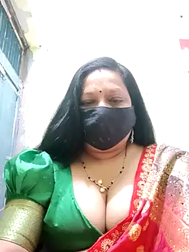 Snapshot of PINKI_024 chatting on May 4, 2026, 5:22 am PINKI 024 online show from May 4, 2026, 5:22 am