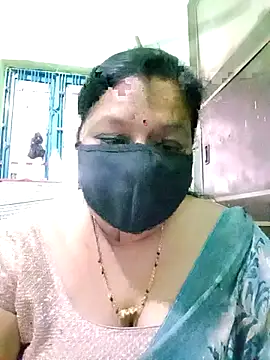 Snapshot of PINKI_024 chatting on April 26, 2026, 5:05 am PINKI 024 online show from April 26, 2026, 5:05 am