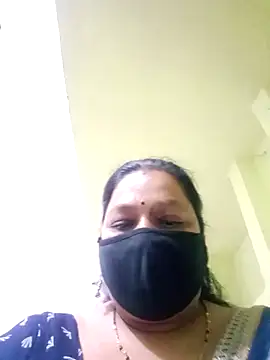 Snapshot of PINKI_024 chatting on April 13, 2026, 5:33 am PINKI 024 online show from April 13, 2026, 5:33 am