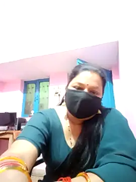Snapshot of PINKI_024 chatting on April 14, 2026, 5:34 am PINKI 024 online show from April 14, 2026, 5:34 am