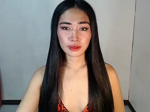 urasiankylie online show from April 21, 2026, 4:57 pm