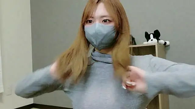 YUA 0425 online show from May 3, 2026, 9:36 am