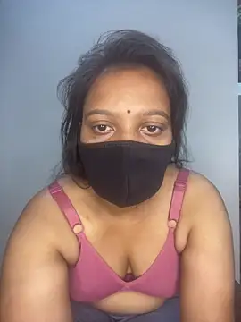 Monika 6999 online show from May 9, 2026, 4:43 pm