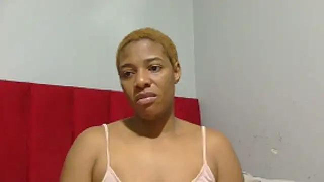 Snapshot of Pussycat89x chatting on April 23, 2026, 6:53 am Pussycat89x online show from April 23, 2026, 6:53 am