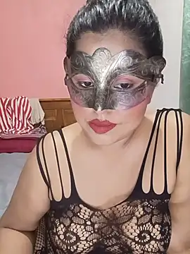 Snapshot of Maskedcurves chatting on June 29, 2026, 3:01 pm Maskedcurves online show from June 29, 2026, 3:01 pm