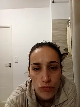 Snapshot of Lolaa92i chatting on April 5, 2026, 3:40 pm Lolaa92i online show from April 5, 2026, 3:40 pm