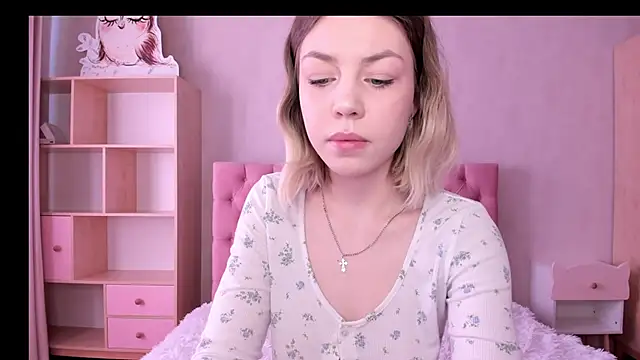 Snapshot of uma_like chatting on April 9, 2026, 9:37 am uma like online show from April 9, 2026, 9:37 am