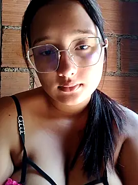 naughty girl hot  online show from April 4, 2026, 3:18 pm